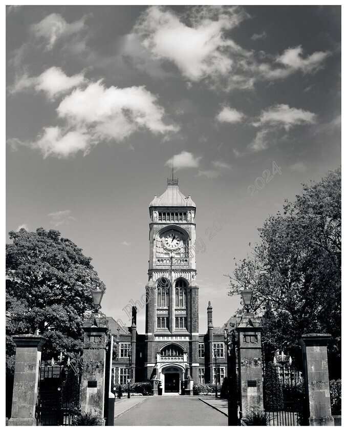 IMG Parkwin oldInternationalUniversity clocktower Bushey Hertfordshire Image 20x16inches PLUS white border